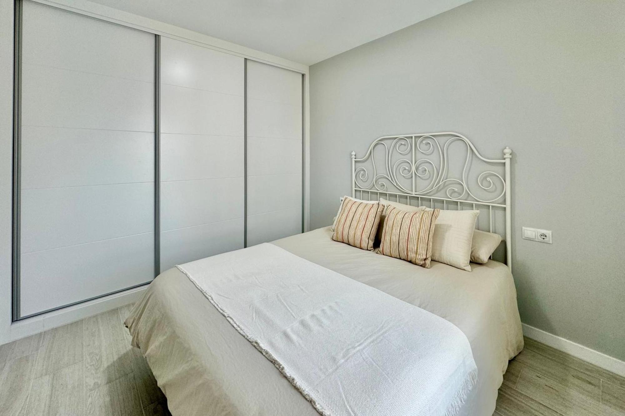 En 1ª Linea De Playa, Piscina Y Parking Appartement